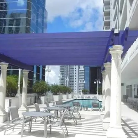 Fully Renovated One Bedroom Apartment @ The Club Miami Exterior photo