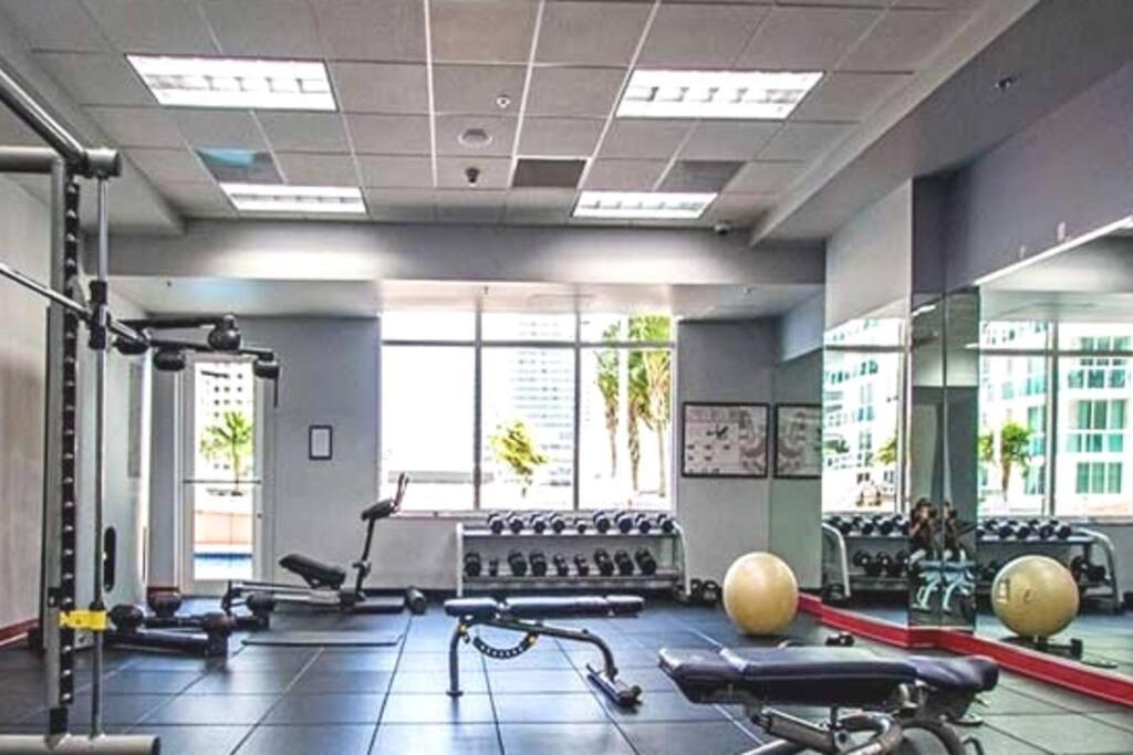 Fully Renovated One Bedroom @ The Club Appartamento Miami