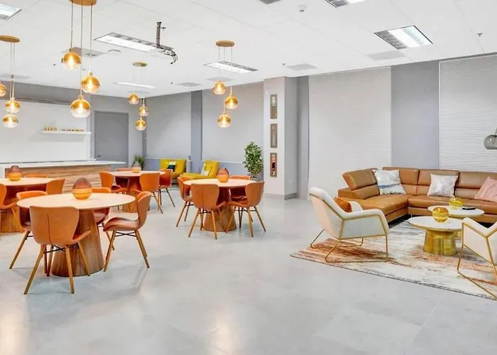 Fully Renovated One Bedroom Apartment @ The Club